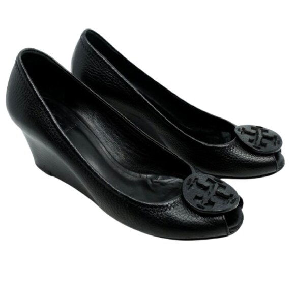 TORY BURCH~Sally 2~PEEP TOE PUMP~BLACK TUMBLED LEATHER SHOES~Size 8 - Picture 6 of 8